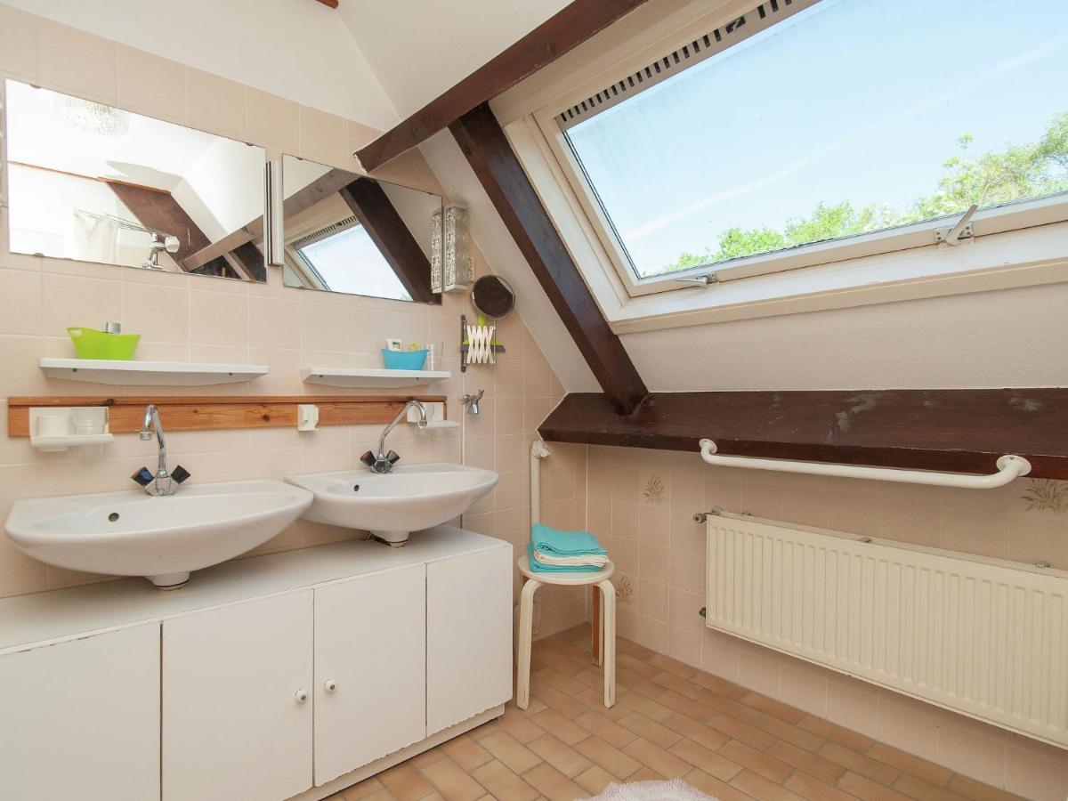 Delightful Holiday Home In Warns With Jetty Exteriör bild